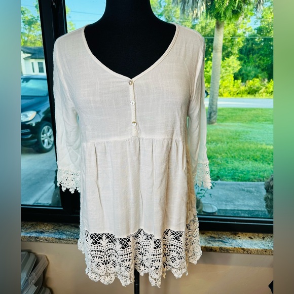 Umgee Tops - Umgee Ivory Tunic Cotton Blend Crochet Lace Trim Size Medium.